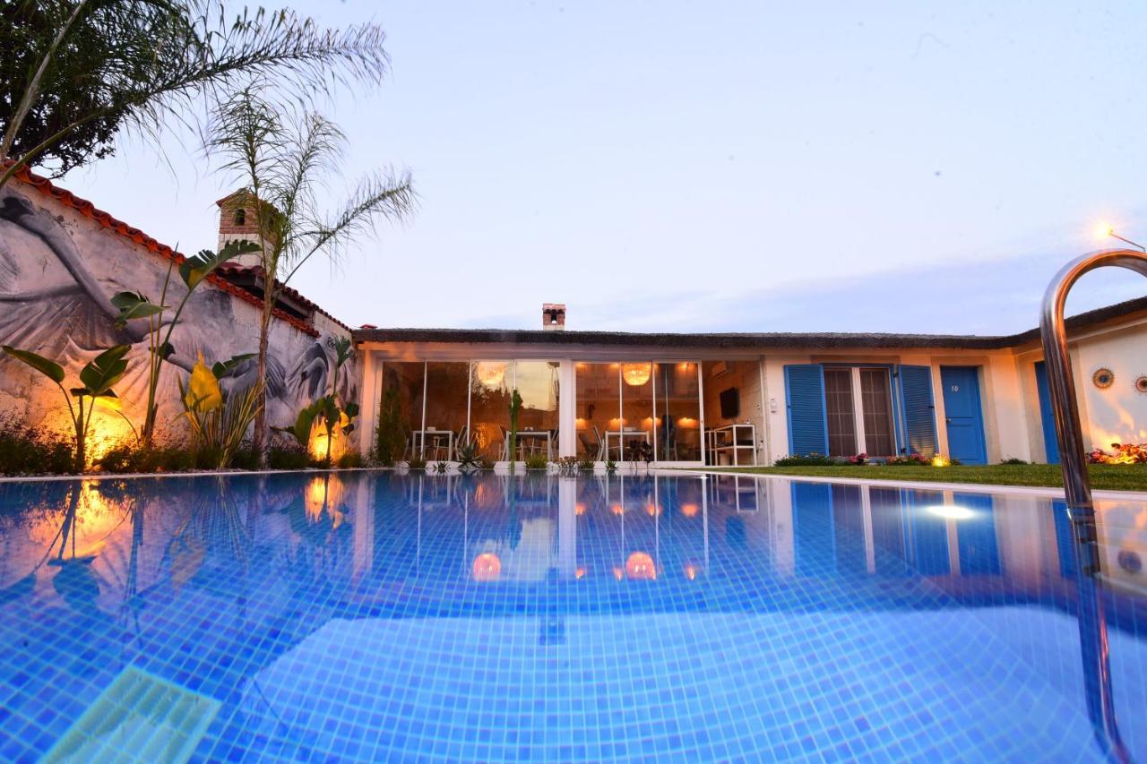 Rhodium Hotel Alaçatı Luaran gambar